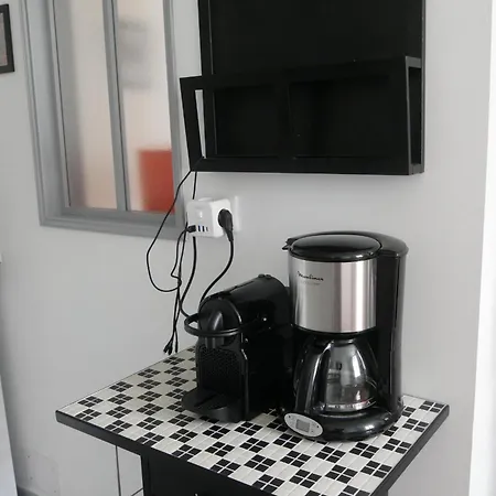 Apartamento Dans Une Maison Des Annees 30